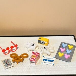 Lot of 9 Vintage Mr. Potato Head Disney Mickey Accessories Hasbro 2003-2006